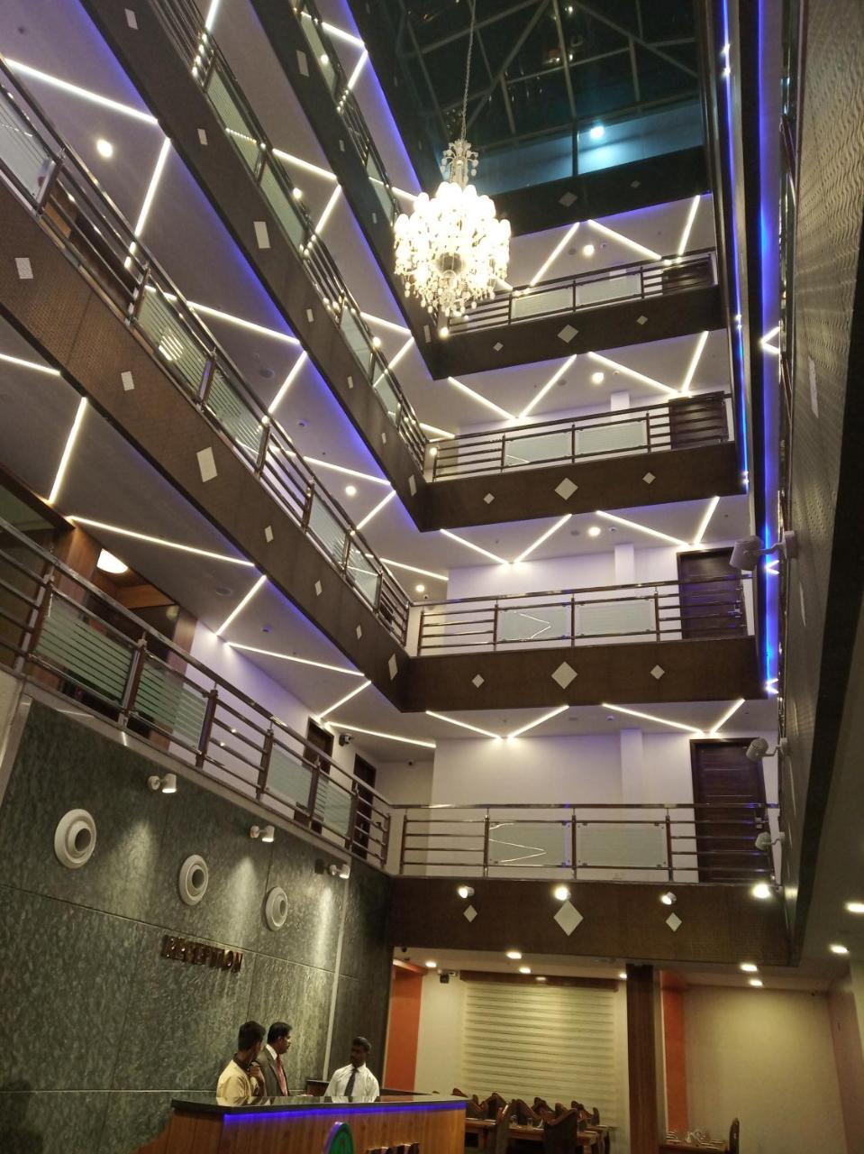 Npg Hotel Yelahanka Buitenkant foto