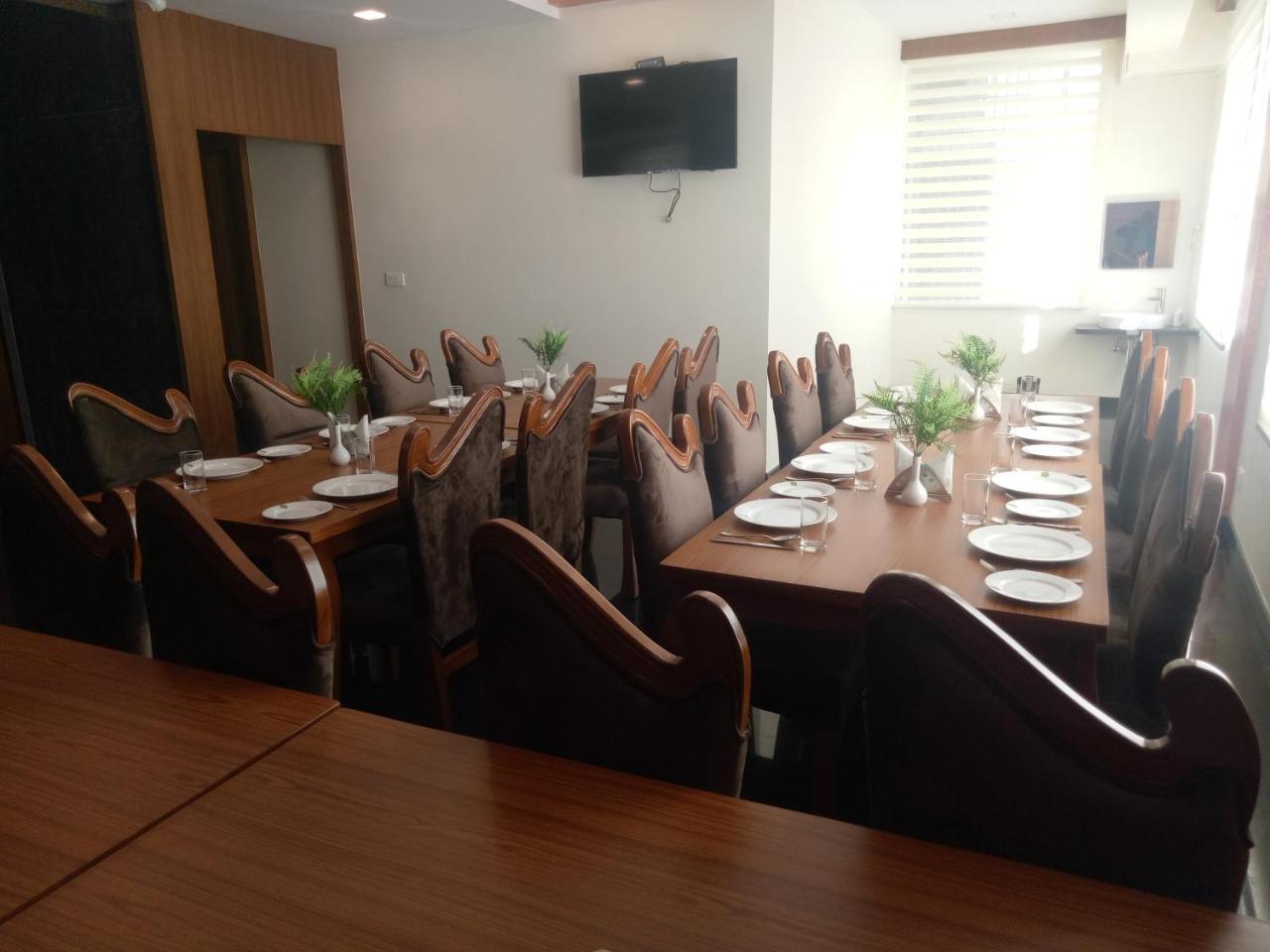 Npg Hotel Yelahanka Buitenkant foto
